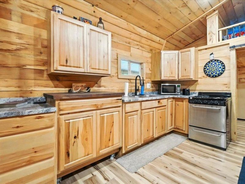 15977 Mohaven Road, Brinkhaven, OH 43006 Photo 6