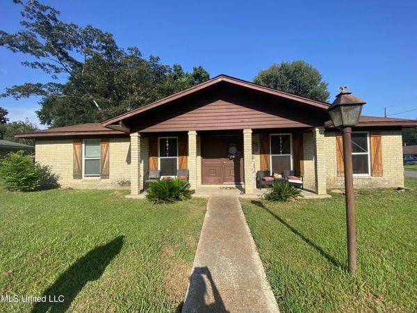 116 Oakhill Drive, Natchez, MS 39120