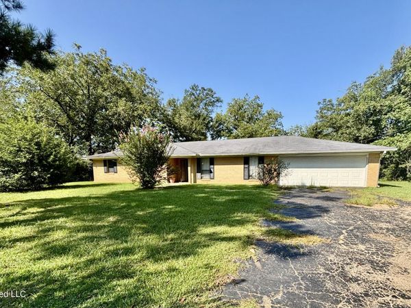 463 Daughdrill Road, Silver Creek, MS 39663