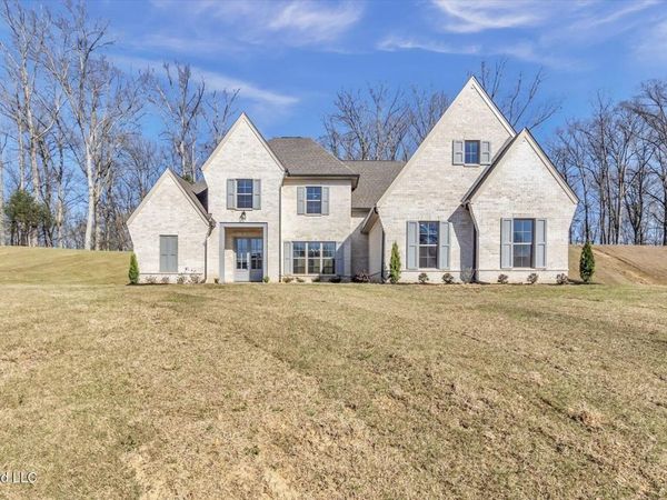 8593 Gwin Hollow Drive, Olive Branch, MS 38654