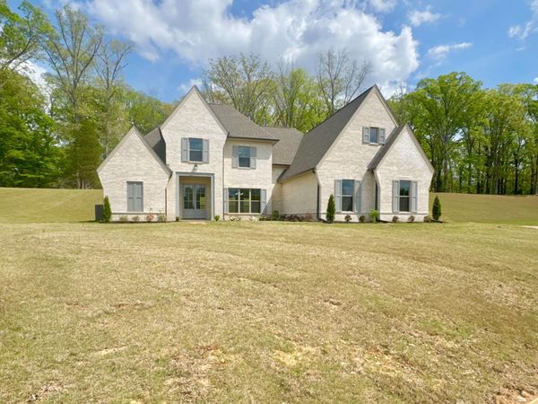 8593 Gwin Hollow Drive, Olive Branch, MS 38654