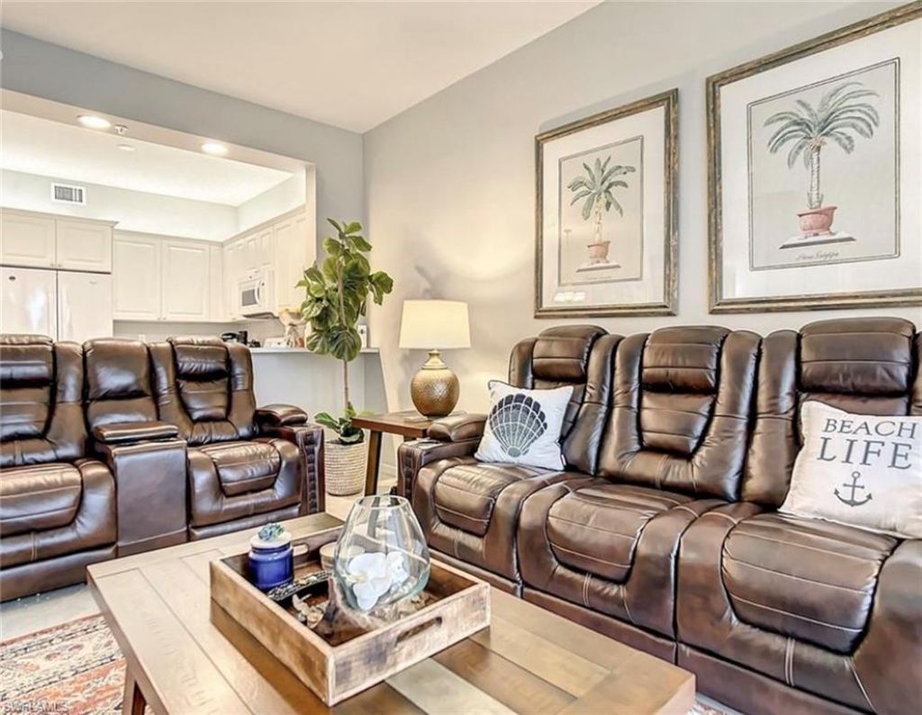 470 Launch Cir, Unit V303, Naples, FL 34108 Photo