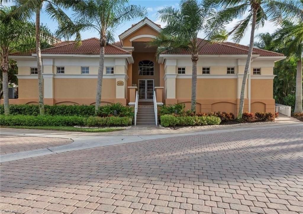 470 Launch Cir, Unit V303, Naples, FL 34108 Photo