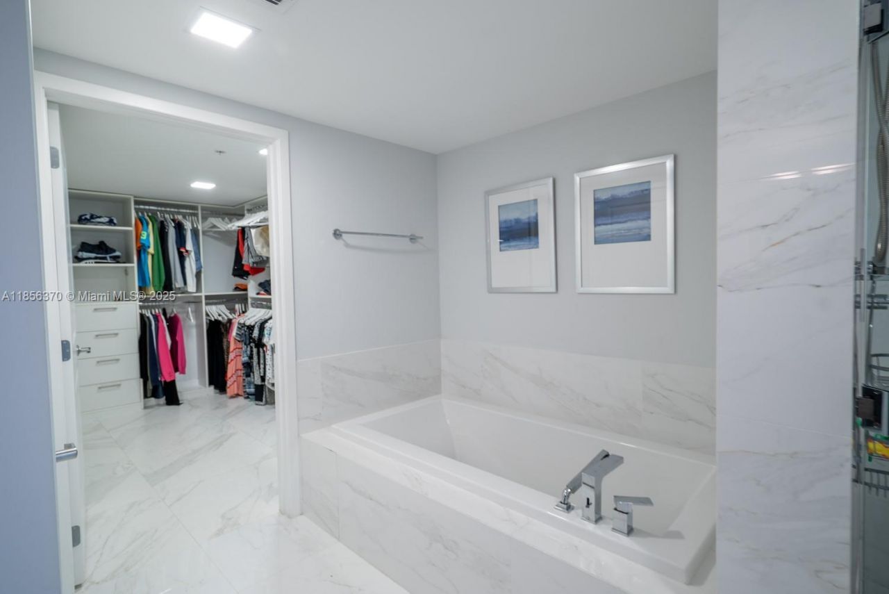 Please Call For Address, Unit 1402, Sunny Isles Beach, FL 33160 Photo