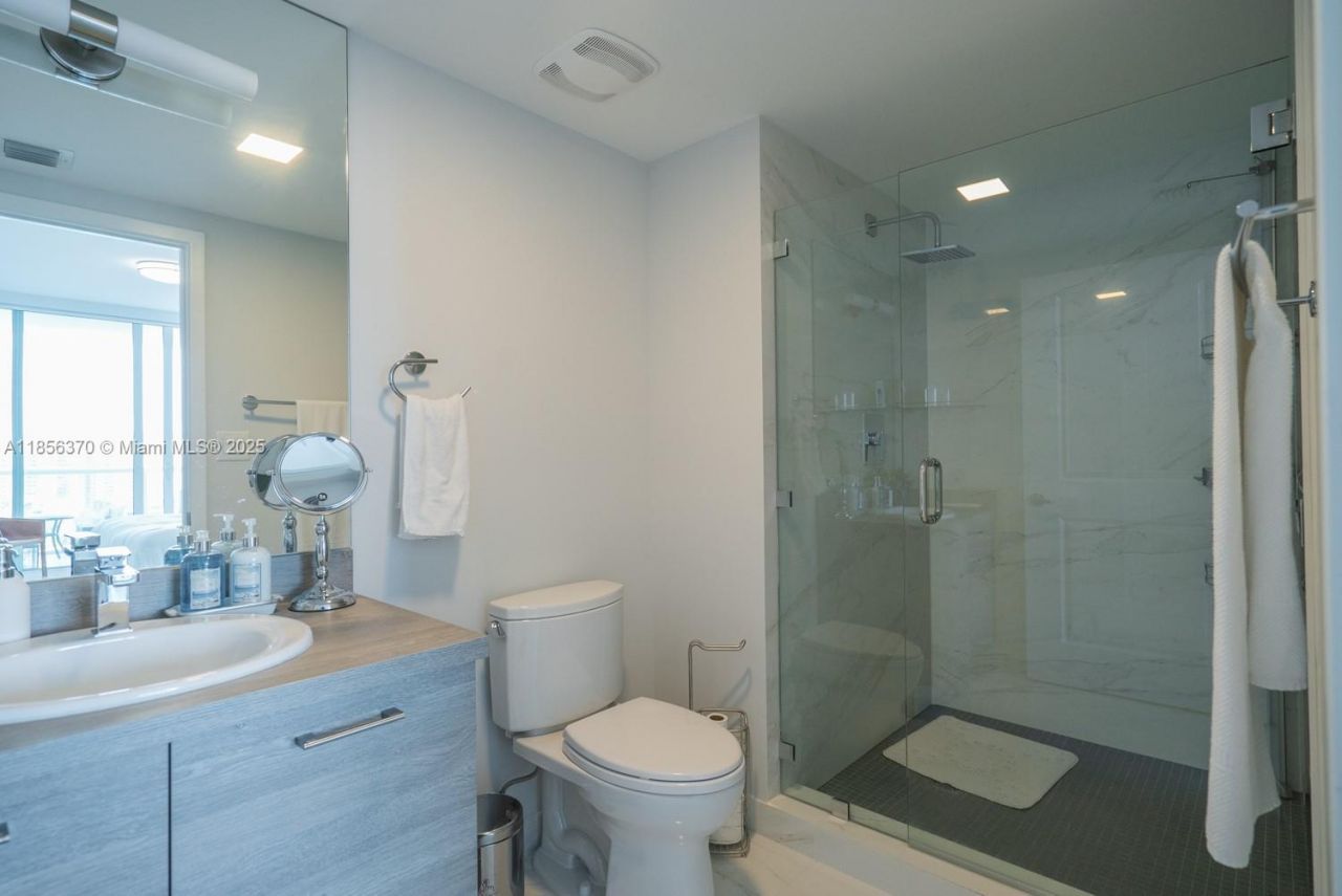 Please Call For Address, Unit 1402, Sunny Isles Beach, FL 33160 Photo