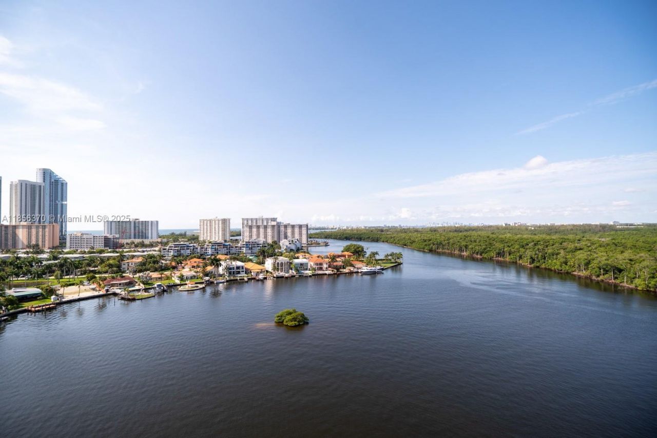 Please Call For Address, Unit 1402, Sunny Isles Beach, FL 33160 Photo