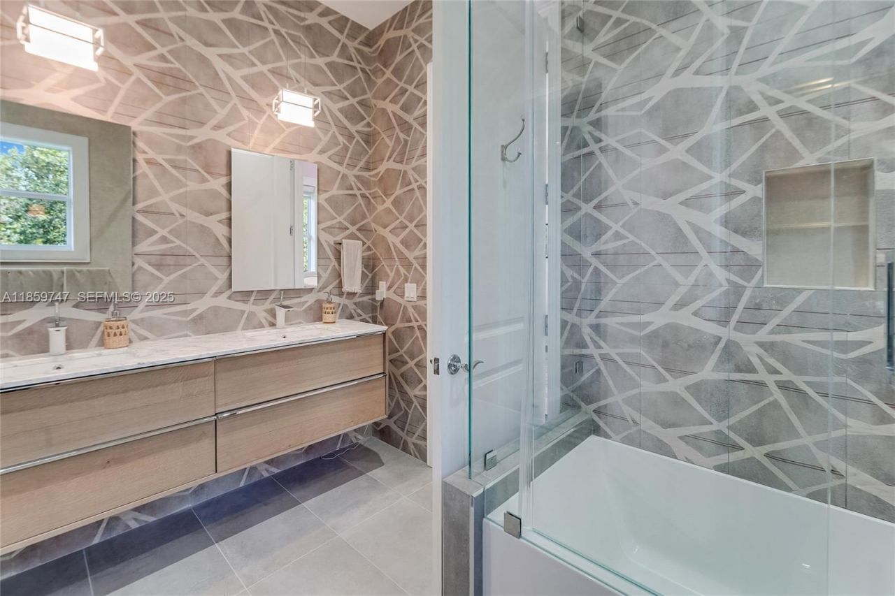 701 Bella Vista Ave, Coral Gables, FL 33156 Photo