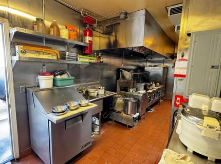 2018 16th St, Sacramento, CA 95818 Photo