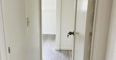 2018 16th St, Sacramento, CA 95818 Photo