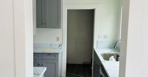 2018 16th St, Sacramento, CA 95818 Photo