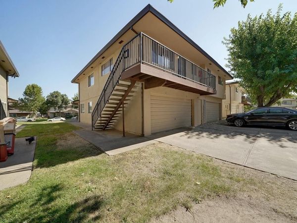 4616 Greenholme Dr #4, Unit 4, Sacramento, CA 95842