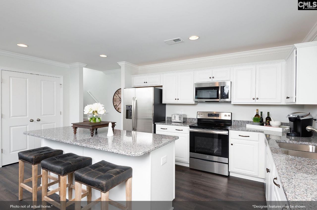 126 Kingsley Drive Photo 8