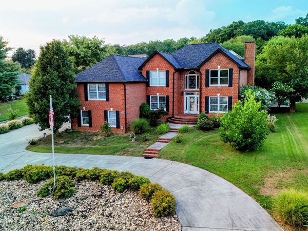 1201 Briar Lea Drive, Sevierville, TN 37862