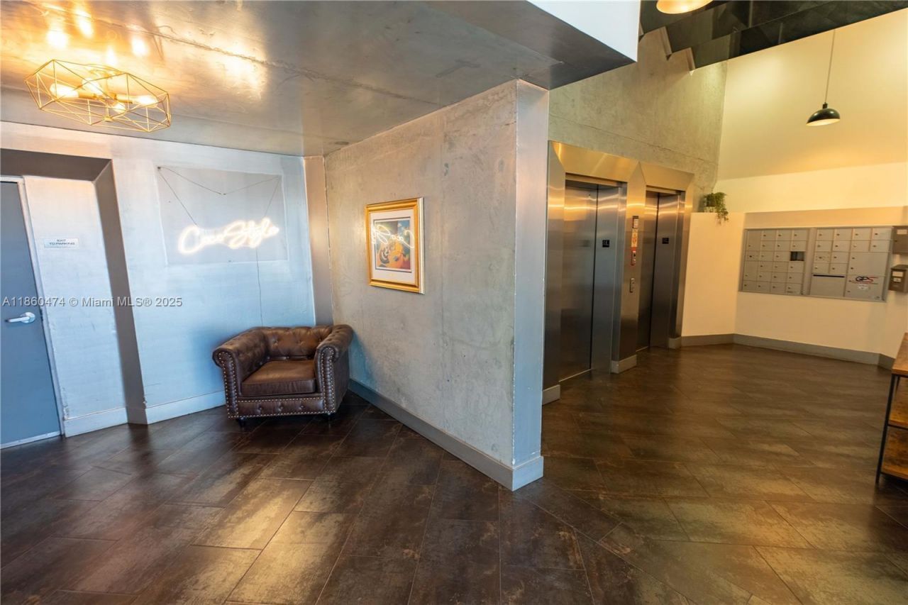 3250 Grand Ave, Unit 404, Miami, FL 33133 Photo