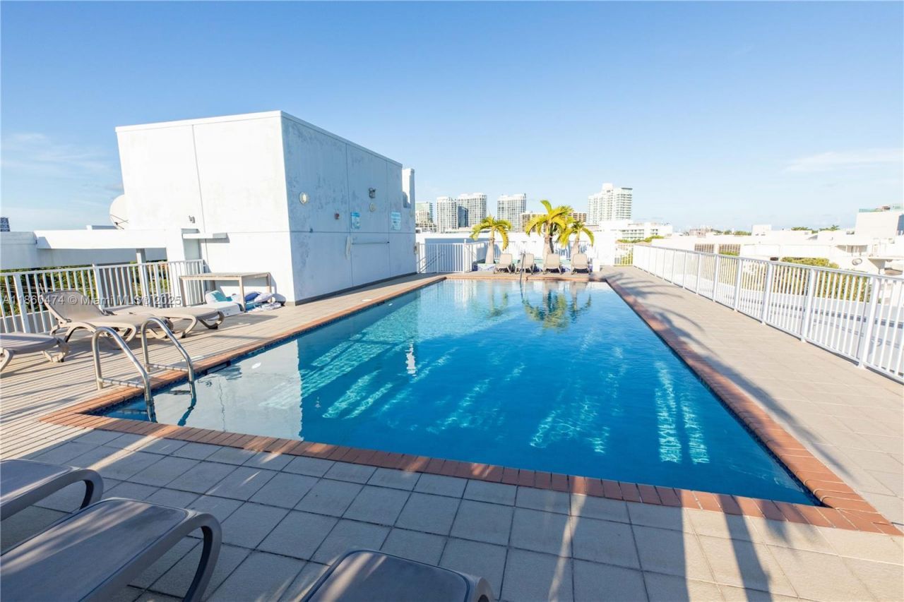 3250 Grand Ave, Unit 404, Miami, FL 33133 Photo