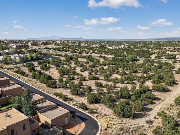 76, 87, 88 Avenida Aldea, Santa Fe, NM 87507