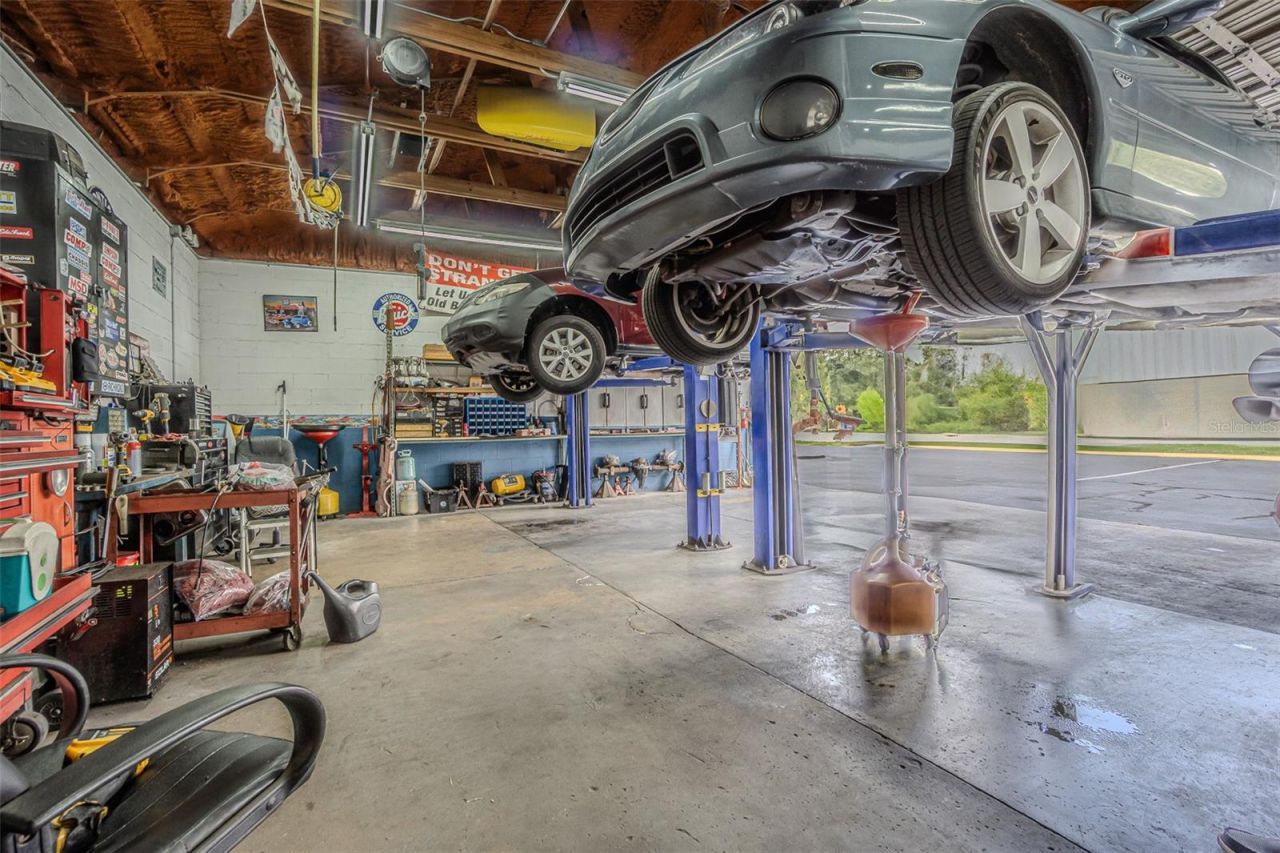 5924 7th Street, Zephyrhills, FL 33542 Photo