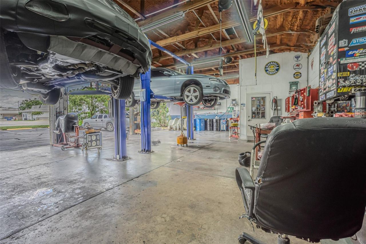 5924 7th Street, Zephyrhills, FL 33542 Photo