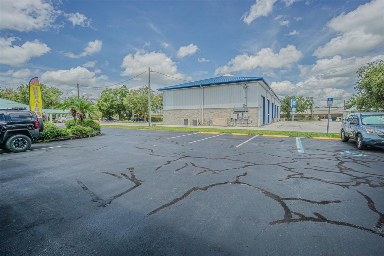 5924 7th Street, Zephyrhills, FL 33542 Photo