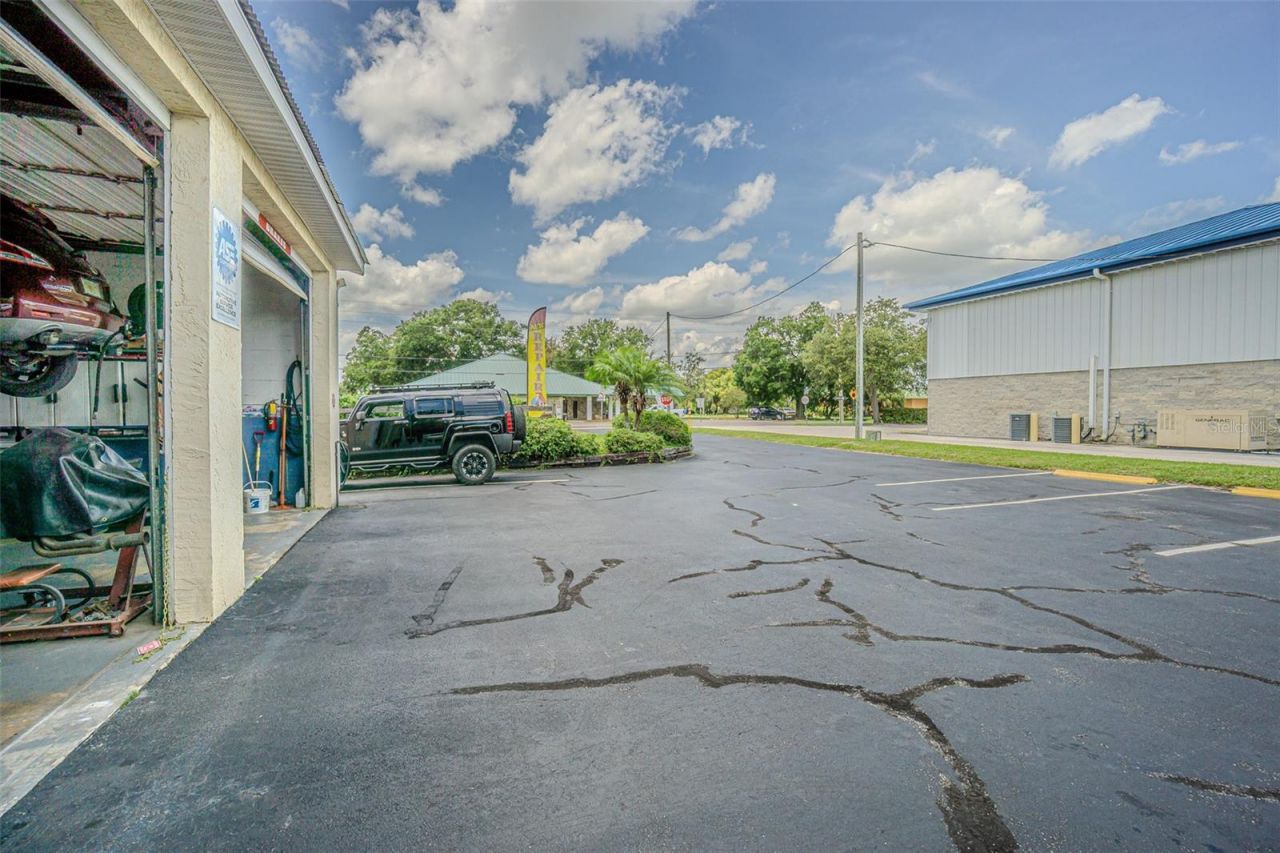 5924 7th Street, Zephyrhills, FL 33542 Photo