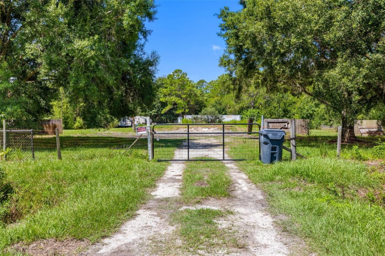 3207 Cypress Trails Drive, Polk City, FL 33868 Main Photo