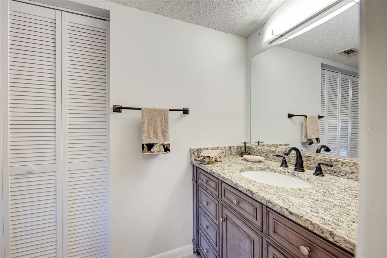 5179 Willow Links, Unit 27, Sarasota, FL 34235 Photo