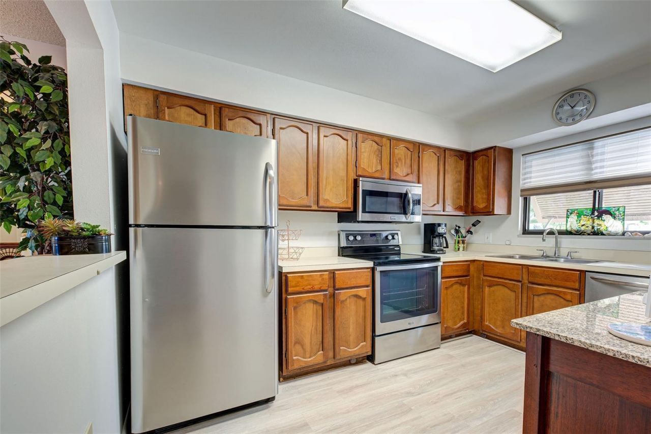 5179 Willow Links, Unit 27, Sarasota, FL 34235 Photo