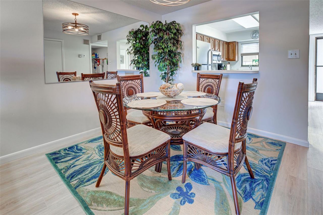 5179 Willow Links, Unit 27, Sarasota, FL 34235 Photo
