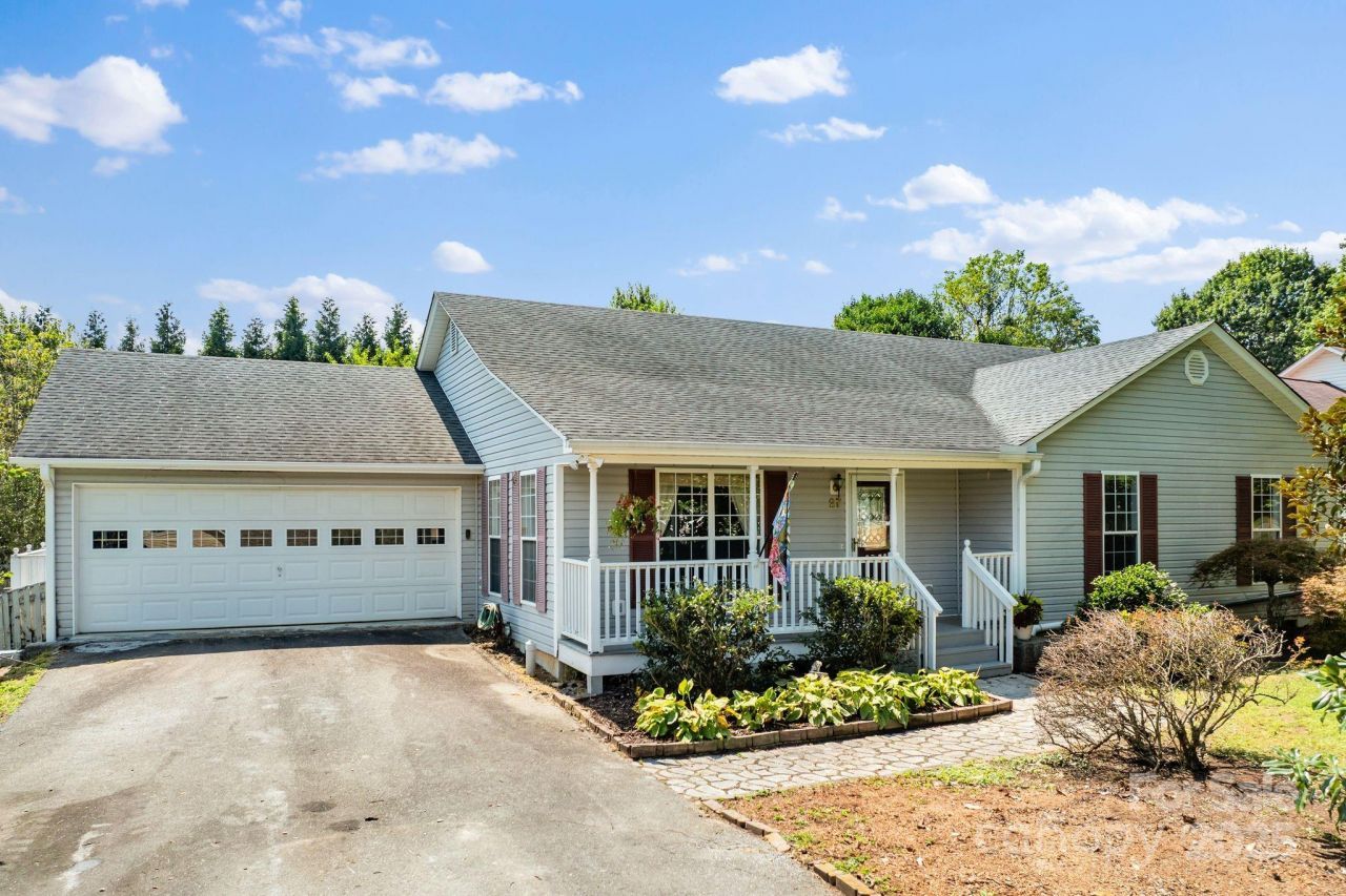 27 Eden Glen Road, Black Mountain, NC 28711 Main Photo