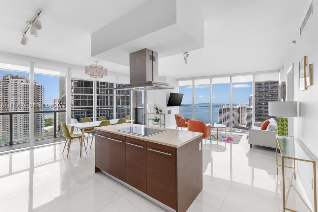 485 Brickell Ave, Unit 2210, Miami, FL 33131 Photo