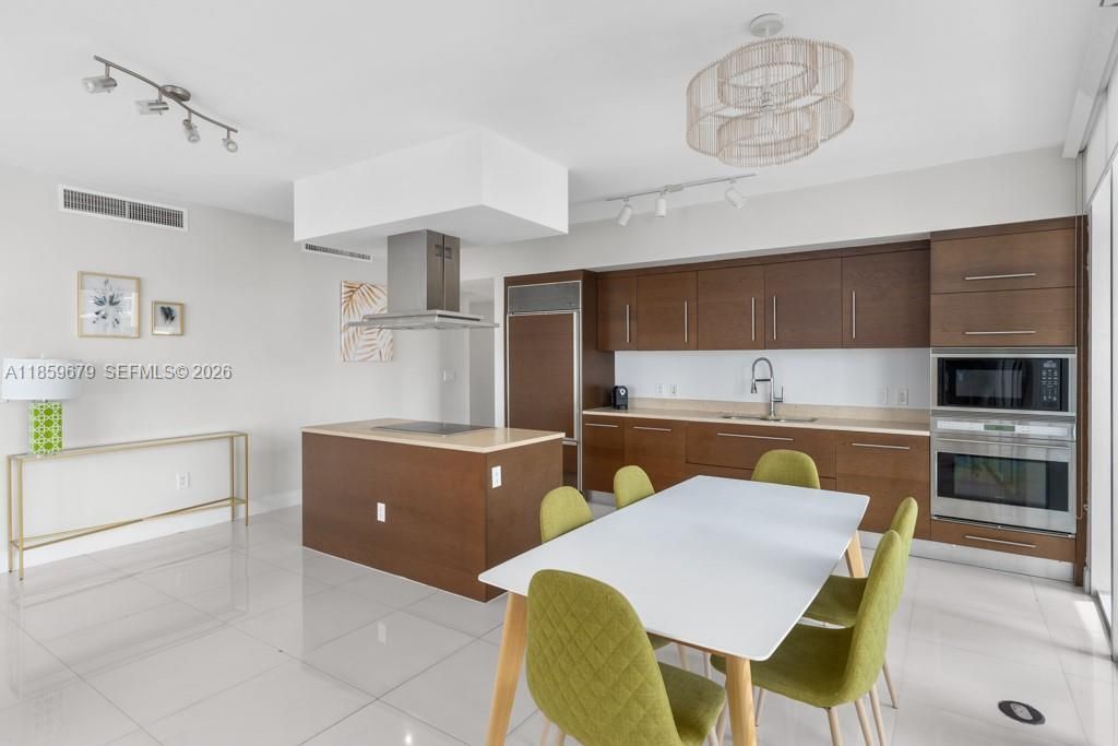 485 Brickell Ave, Unit 2210, Miami, FL 33131 Photo