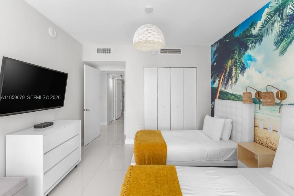 485 Brickell Ave, Unit 2210, Miami, FL 33131 Photo