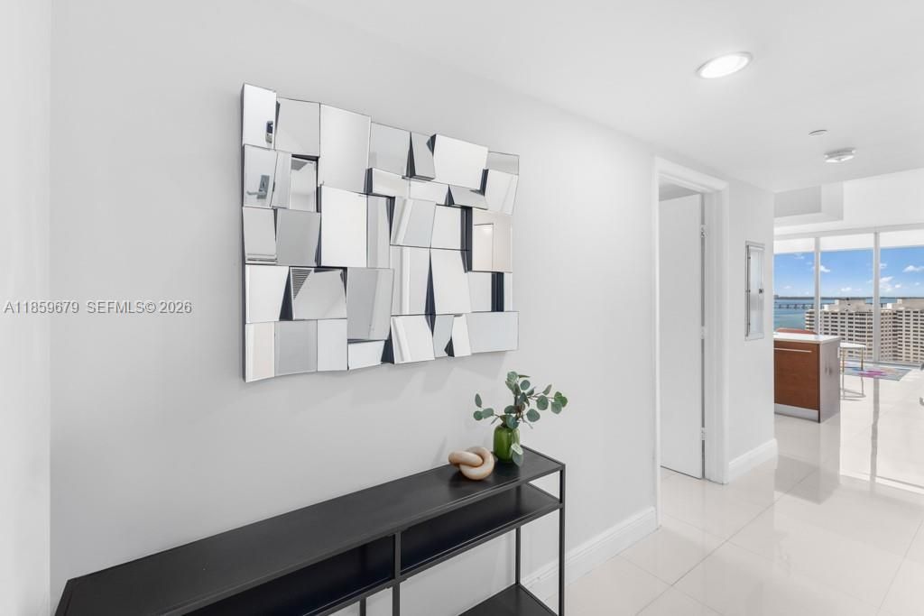 485 Brickell Ave, Unit 2210, Miami, FL 33131 Photo