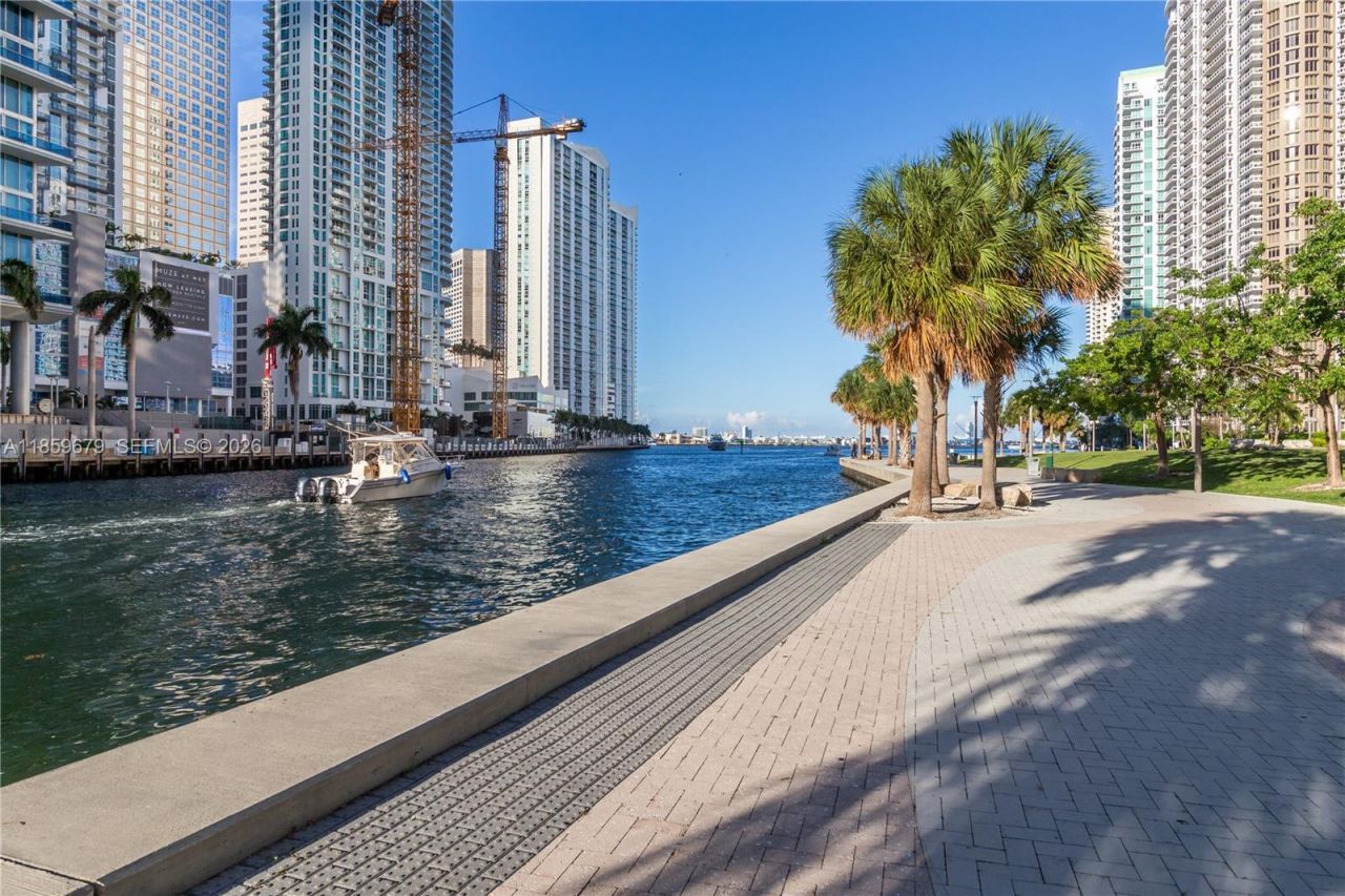 485 Brickell Ave, Unit 2210, Miami, FL 33131 Photo