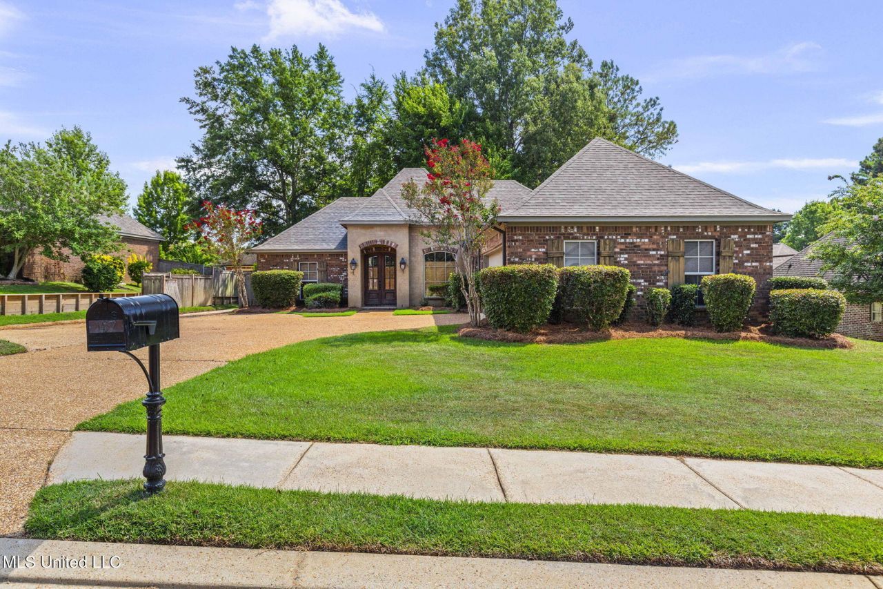 157 Cotton Wood Drive, Madison, MS 39110 Main Photo