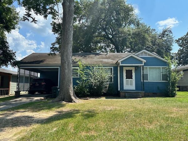 114 Mt Carmel, Natchez, MS 39120