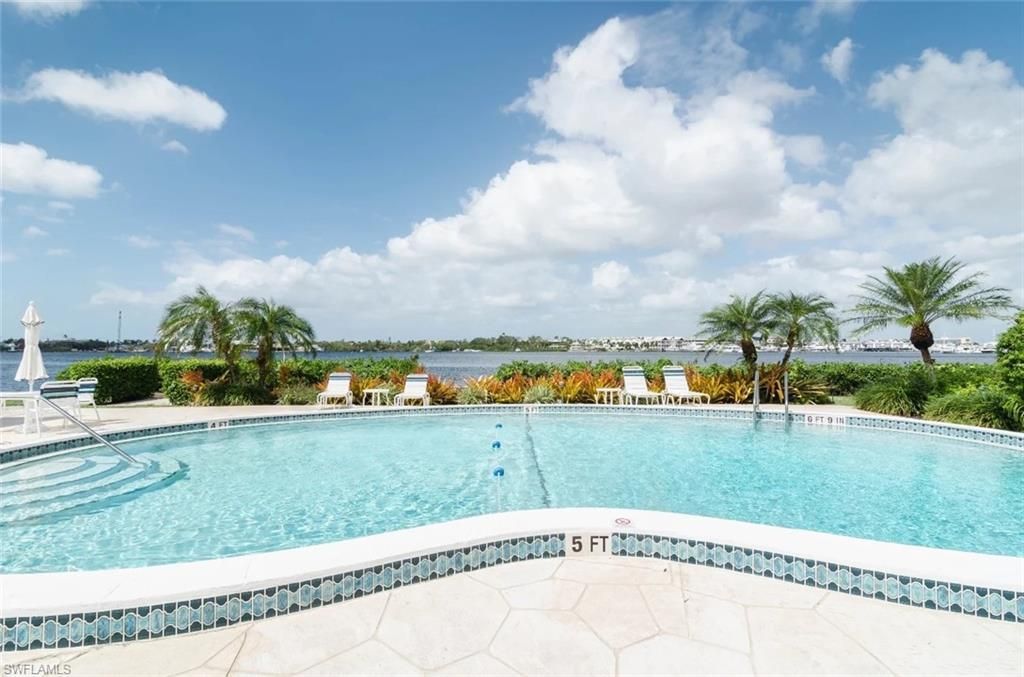 1125 Little Neck Ct, Unit G63, Naples, FL 34102 Photo