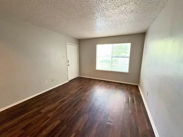 219 Fry Street, Unit 7, Denton, TX 76201