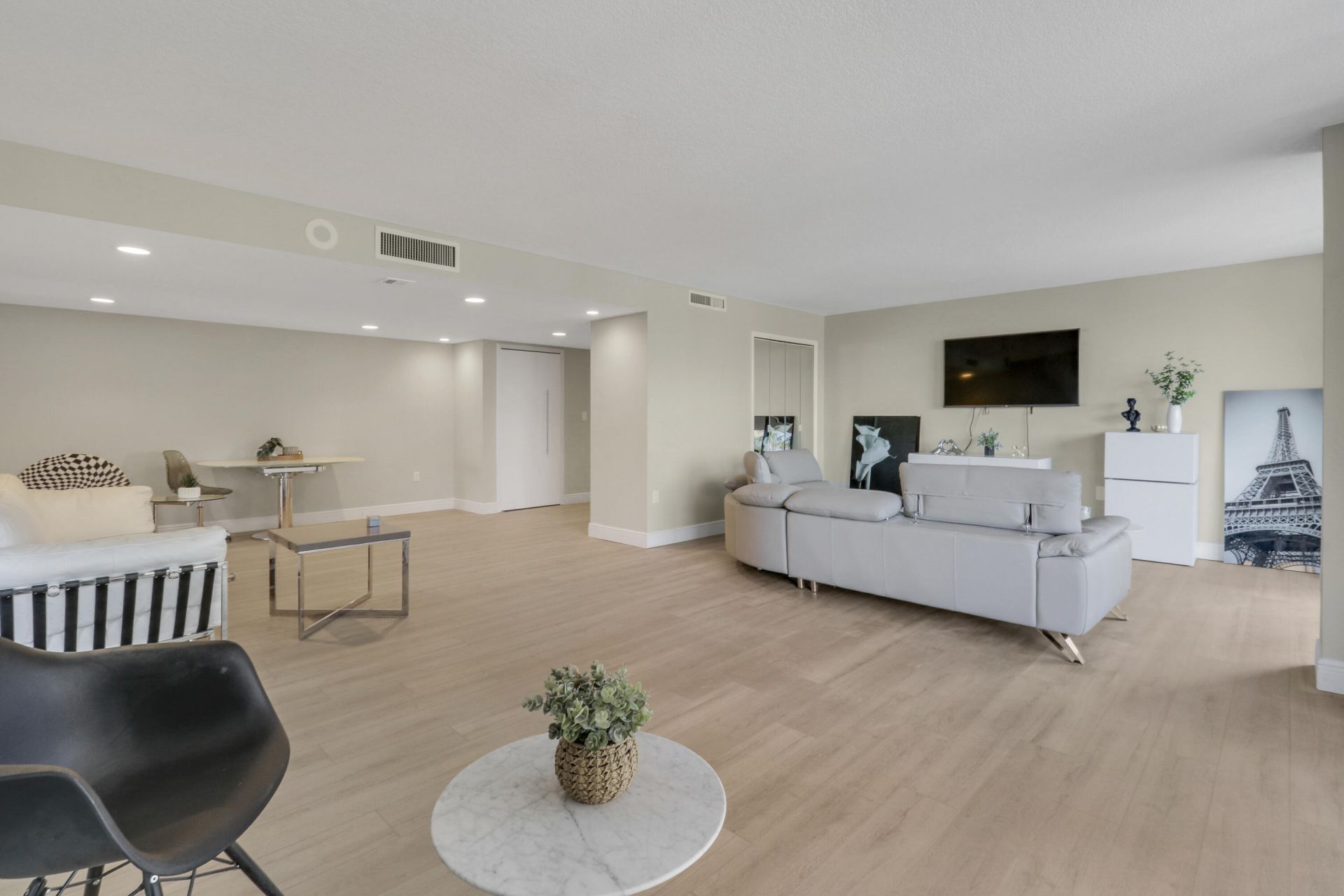 4200 N Ocean Drive, Unit 2-204, Singer Island, FL 33404 Photo