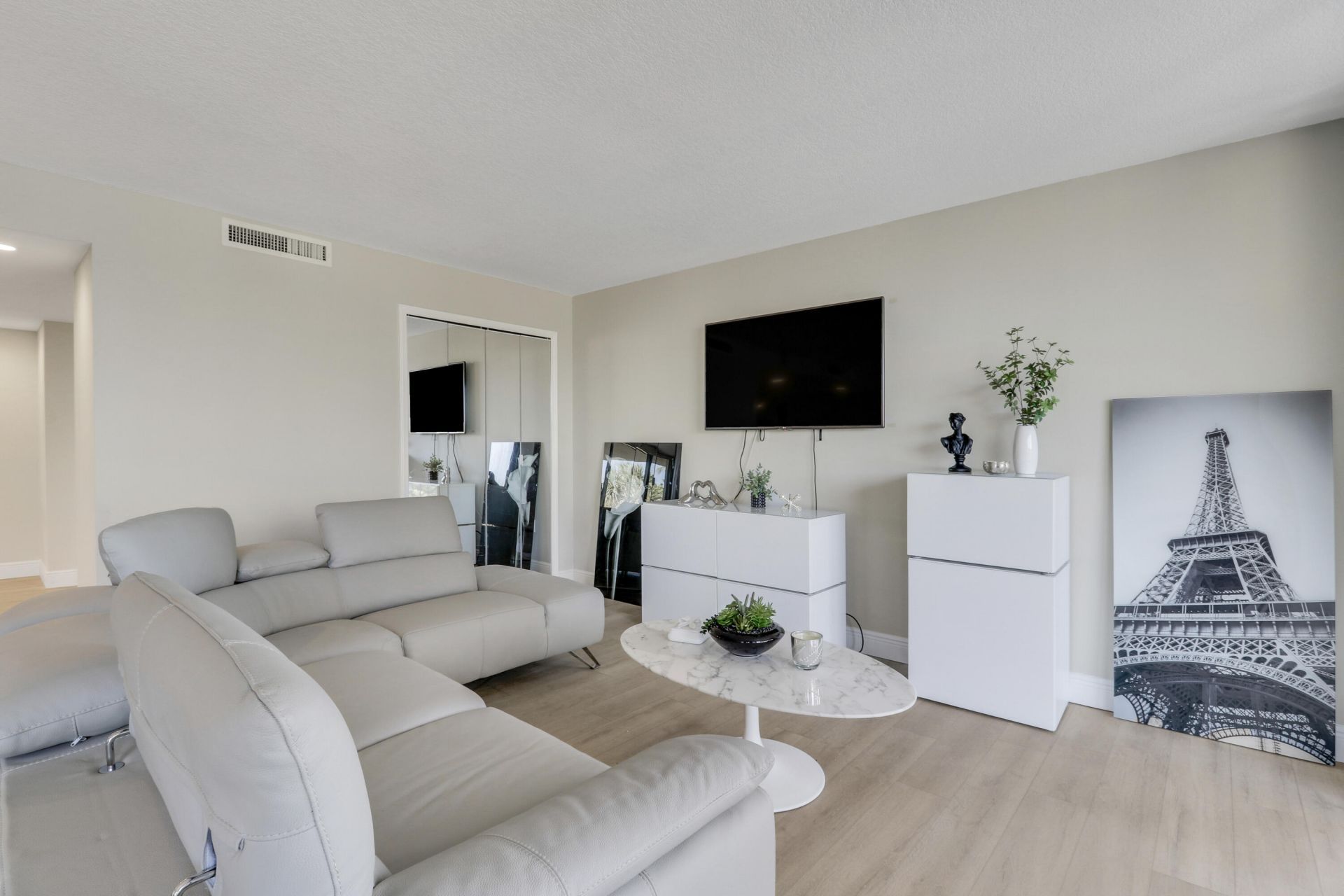 4200 N Ocean Drive, Unit 2-204, Singer Island, FL 33404 Photo