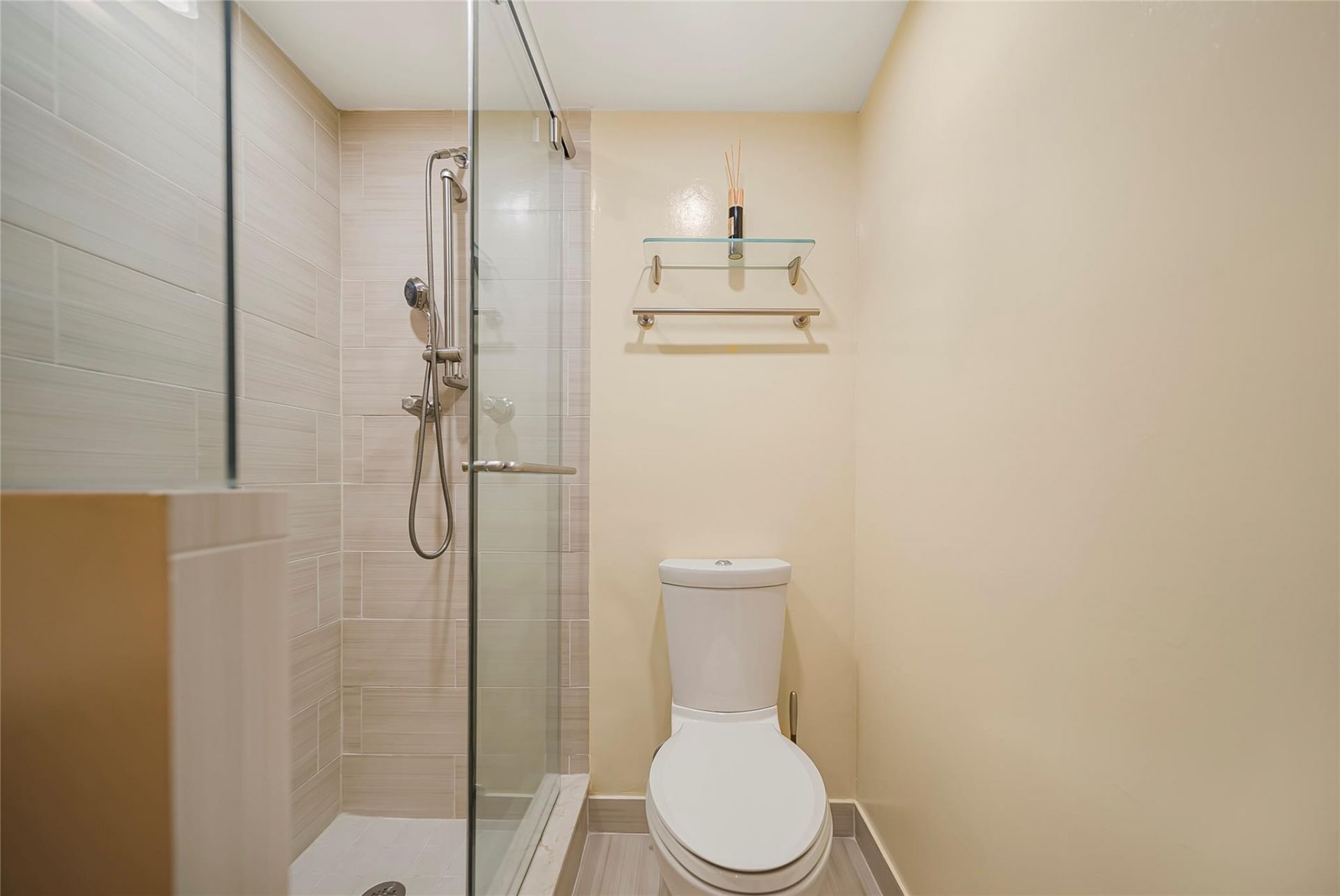 3105 NE 28 Street, Unit 2b, Fort Lauderdale, FL 33308 Photo