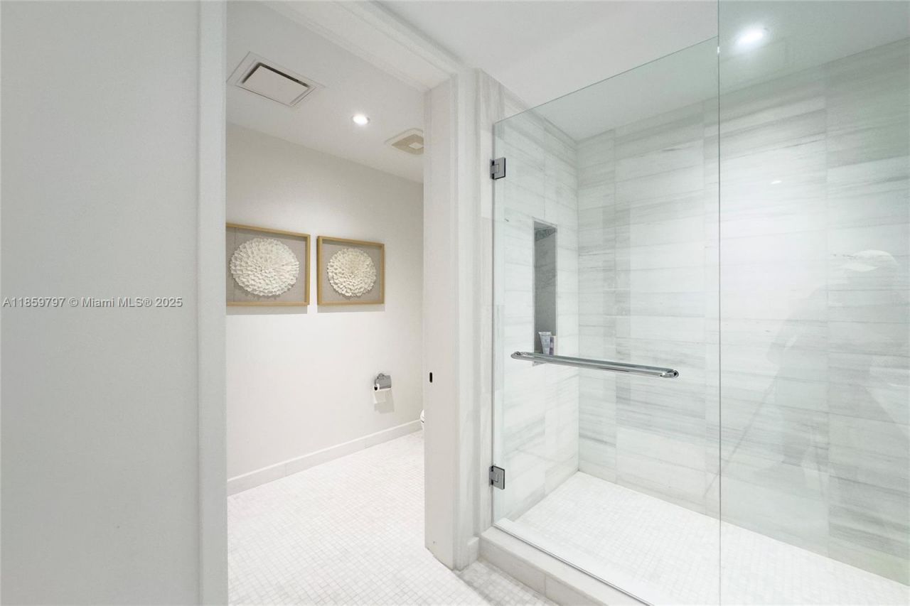 700 NE 26th Ter, Unit 2601, Miami, FL 33137 Photo