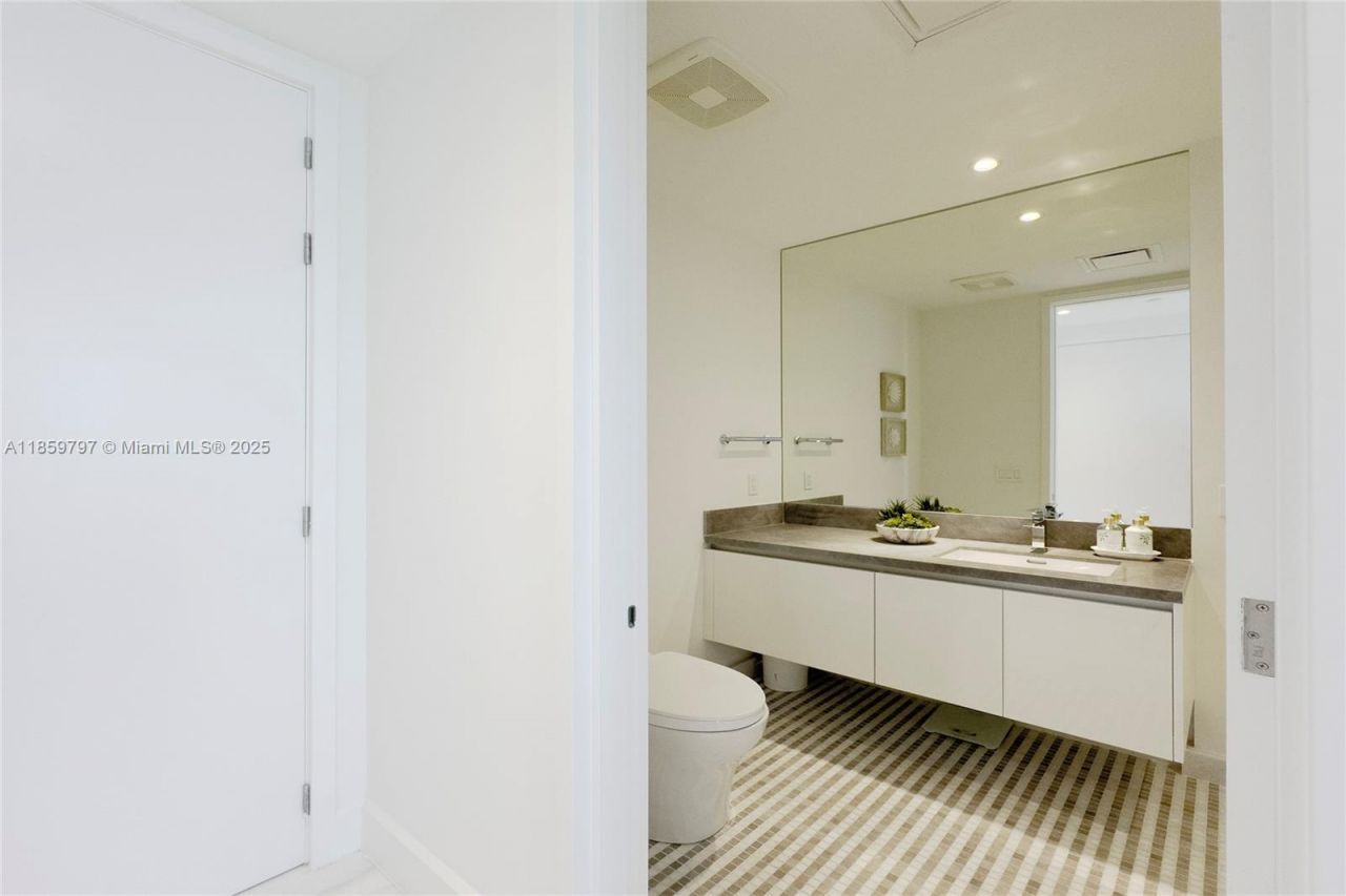 700 NE 26th Ter, Unit 2601, Miami, FL 33137 Photo