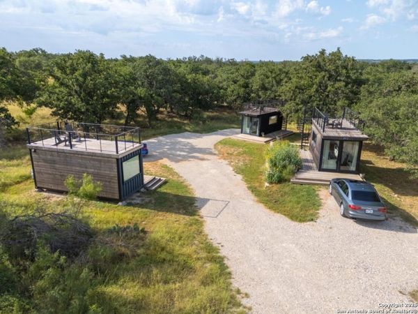 1304 Hollmig, Fredericksburg, TX 78624