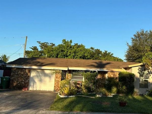 3405 Knolls Rd, Miramar, FL 33025