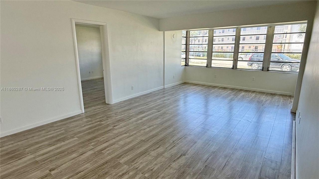 19001 NE 14th Ave, Unit 145, Miami, FL 33179 Photo