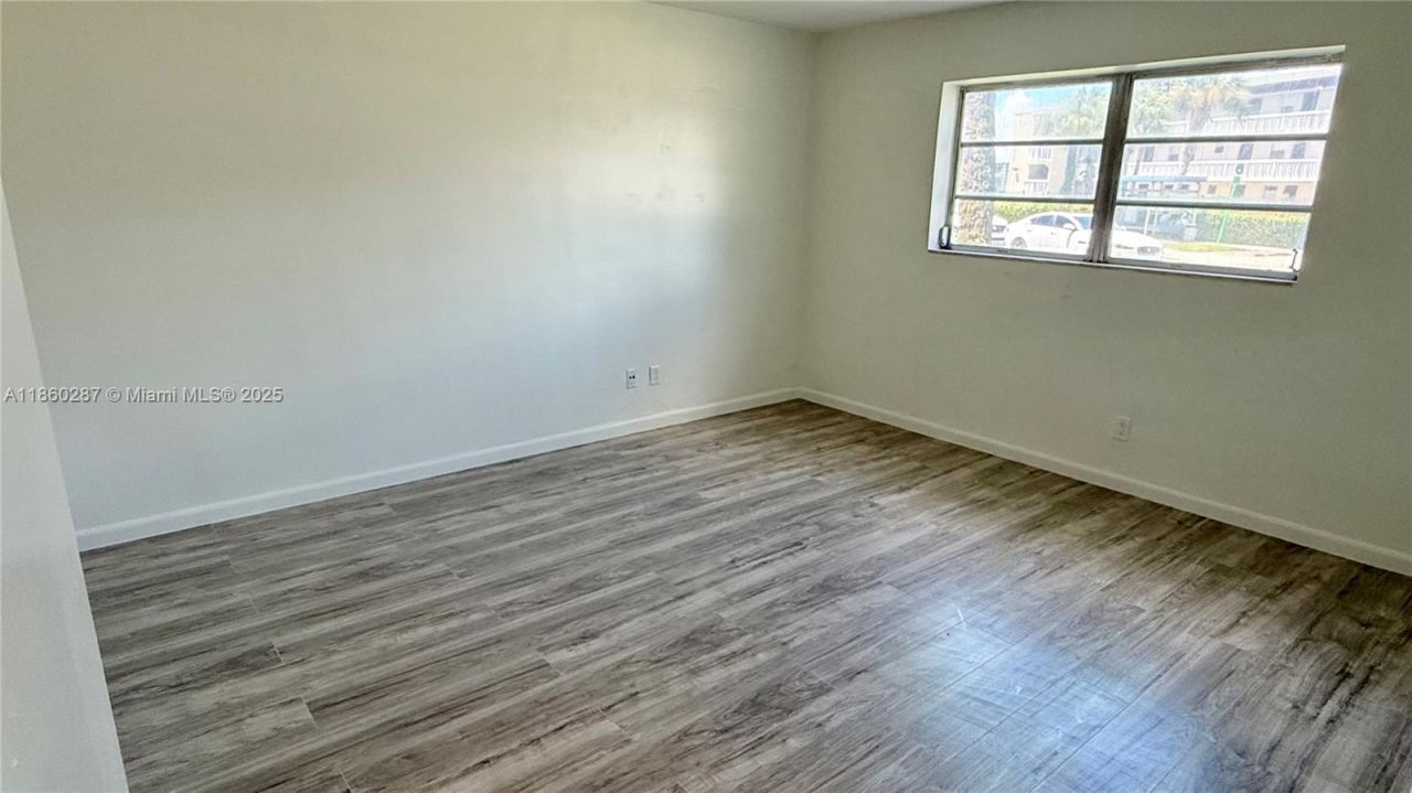 19001 NE 14th Ave, Unit 145, Miami, FL 33179 Photo