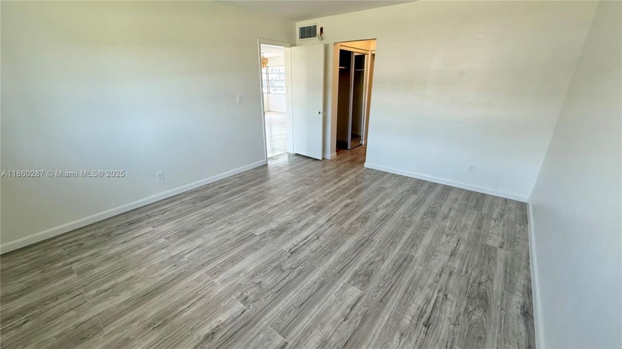 19001 NE 14th Ave, Unit 145, Miami, FL 33179 Photo