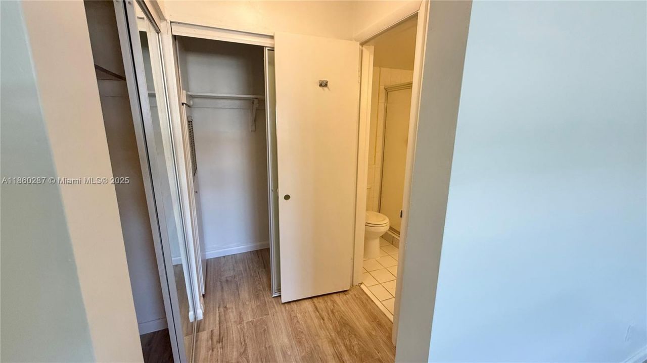 19001 NE 14th Ave, Unit 145, Miami, FL 33179 Photo