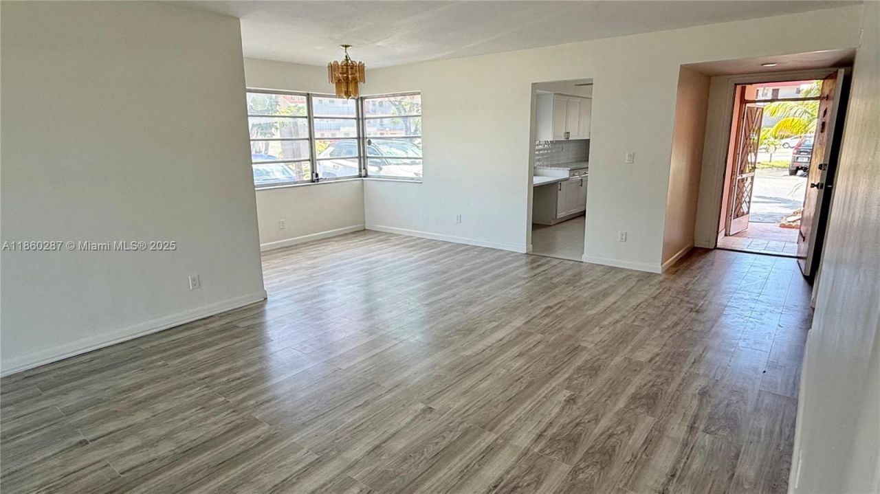 19001 NE 14th Ave, Unit 145, Miami, FL 33179 Photo